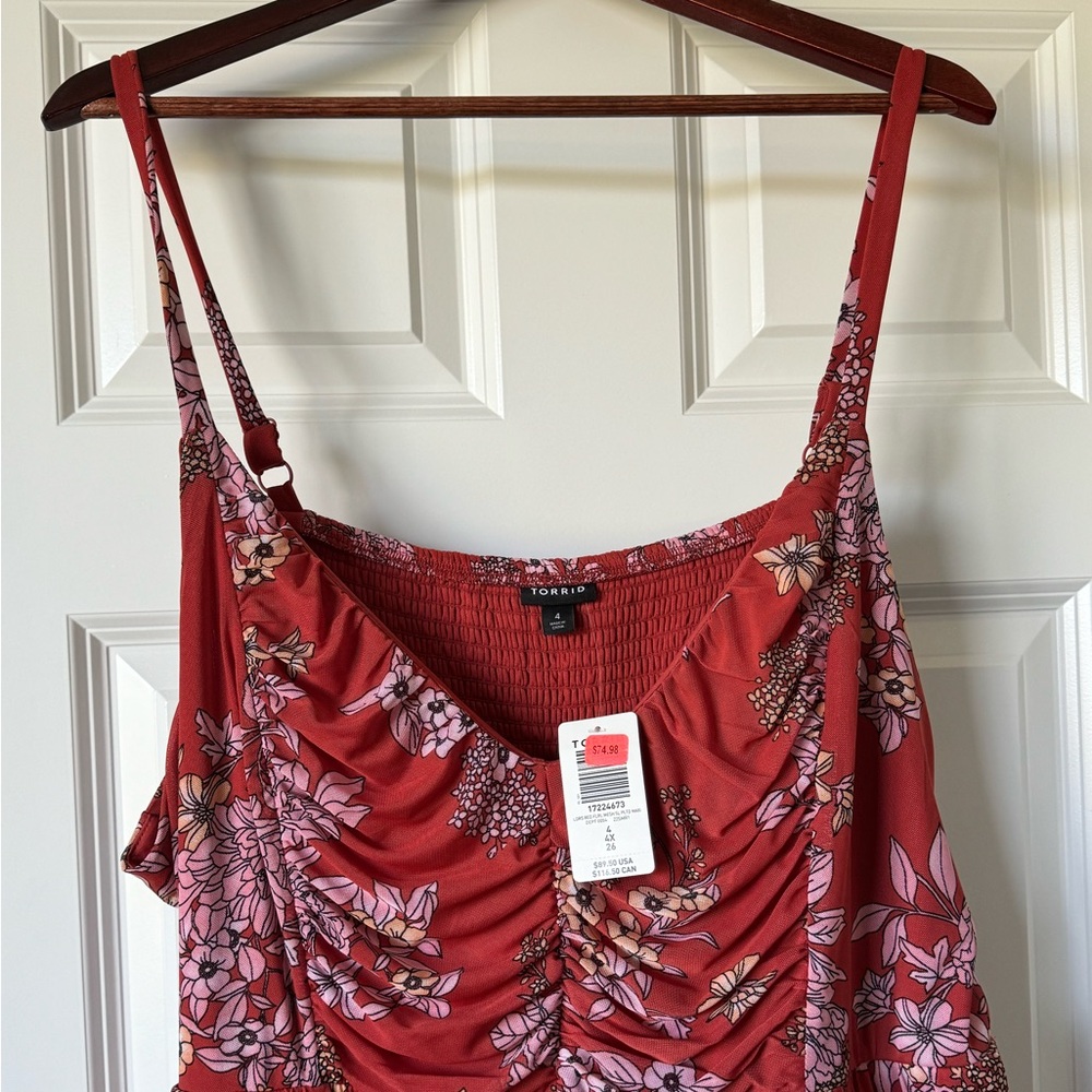 NWT TORRID pleated floral sundress. Size 4 (26w) - Picture 2 of 7